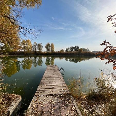 Чистые Пруды Bischkek Exterior foto