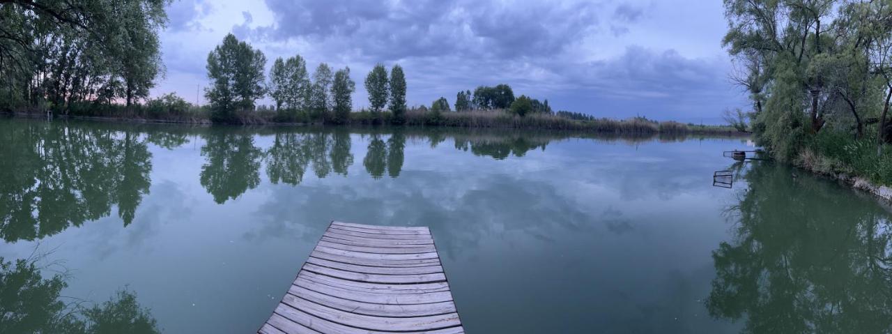 Чистые Пруды Bischkek Exterior foto